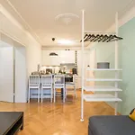Stylish & Cosy Apartment Next To The U-Bahn