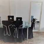 Mehrbett-Apartment 6 Citynah, Einfache Ausstattung