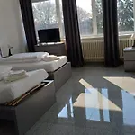 Mehrbett-Apartment 5 Citynah, Einfache Ausstattung