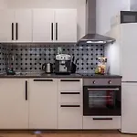 Charming Apartment In Prime Location