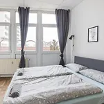Spacious 2 Bedroom Apartment Hamburg