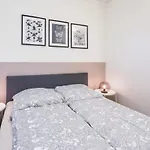 Charming Apartment In Prime Location