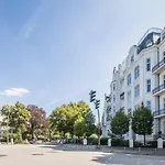 Charming Apartment In Prime Location