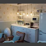 Ferienwohnung 24 Am Saseler Markt Hochwertig Renoviert