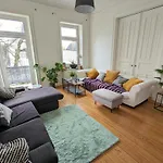 Privatzimmer Im Villengebiet
