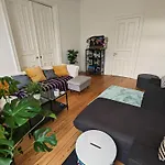 Privatzimmer Im Villengebiet