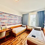 Hotel Condor