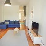 Sehr Zentral / Hell / Altbau
