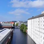 Exklusives Hafen-Appartement Mit Whirlpool, Mit Wasserblick, City-Nah & Eigenem Parkplatz