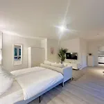 Kleines, Gemuetliches Helles Apartment Im Herzen Hamburgs