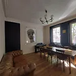 Family Friendly Funhouse Centrally Located In Ottensen