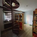 Family Friendly Funhouse Centrally Located In Ottensen