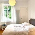Elbperle! Zentrales Apartment An Der Elbe