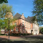 Hub Apartments