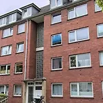 Ruhige Wohnung In Wandsbek 12 Min Ubahn Zum Hbf