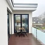 Bright, Spacious New Apartment In Hamburg