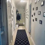 Wohnen Im Herzen Von St Pauli - Gaestezimmer In Geteilter Wohnung