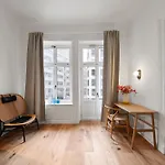 Park Lane Central Apartments