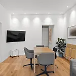 Jungfernstieg Family & Business Apartment
