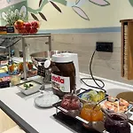 Holiday Inn - The Niu, Yen Hamburg City By Ihg