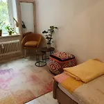 Charmantes Grosses Zimmer