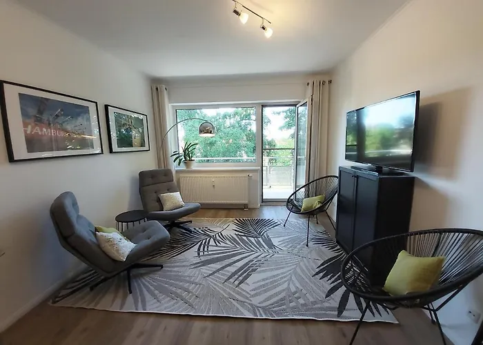 Zentrale 3-Zi.-Wohnung, 3 Gehminuten U-Burgstraße U2 (direkte Messeverbindung)
