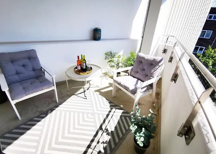 Hh 04 By Rockchair - Superhost Status - Modernes Apartment Mit Sonnigem Balkon & Premium Boxspringbetten In Winterhude - Hamburg Top Geheimtipp