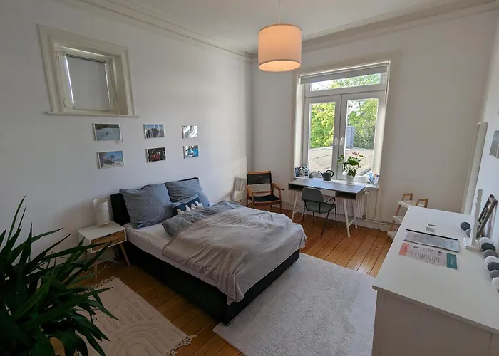 Privatzimmer Im Villengebiet