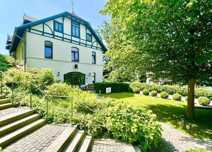 Remise Am Suellberg - Das Kleine, Feine Hotel In Blankenese