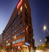 Superbude Altona 3*