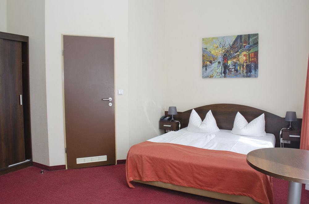 Hotel Polo Am Zob Hamburgo