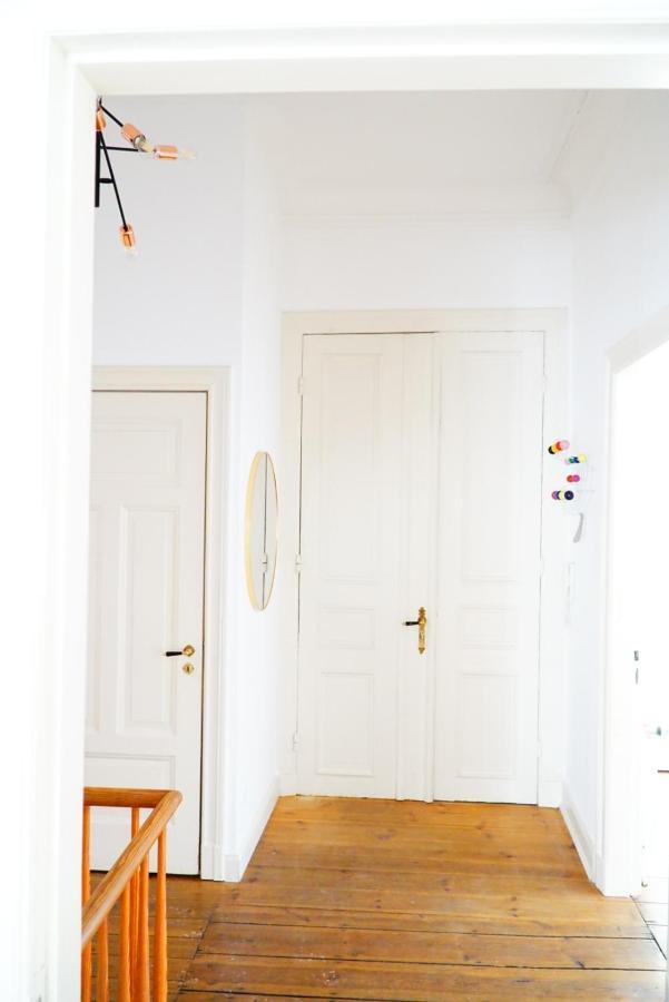 Apartment Großzügige Altbauwohnung In Bestlage *