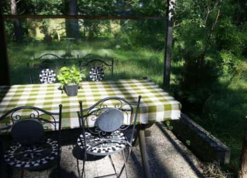 Ferienhaus Romantisches Kleines Altes Häuschen Im Zauberwesenwald Hamburg