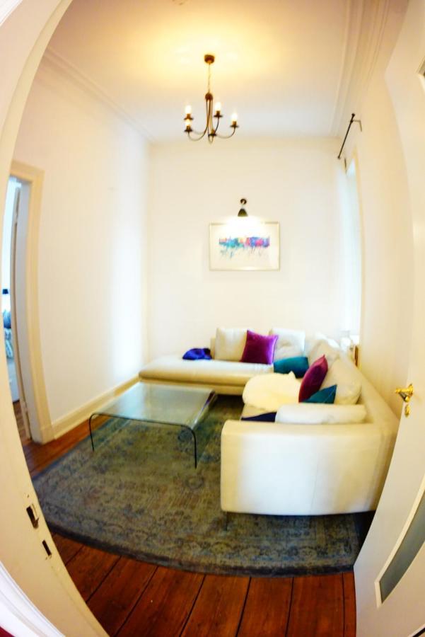 Apartment Großzügige Altbauwohnung In Bestlage