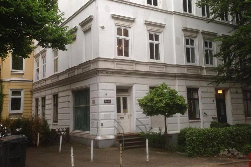 Gemuetliche 3-zkb Wc Souterrainwohnung In Bestlage Appartement