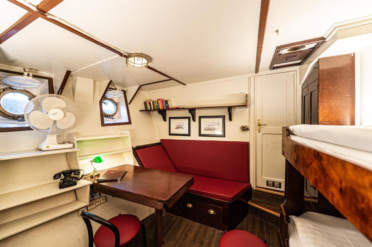 Feuerschiff Hotel Hamburg