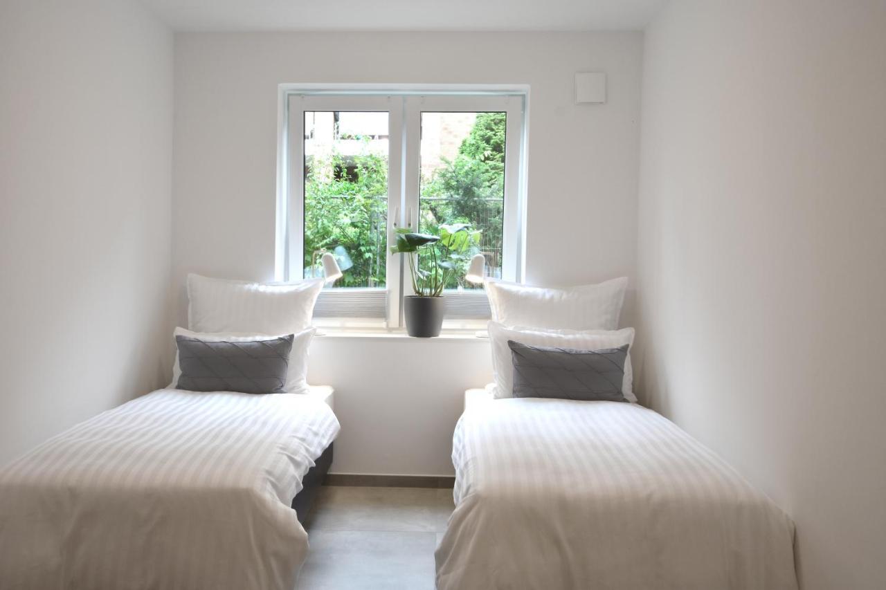 Apartment Familienfreundliche Neubauwohnung Mit Terrasse Hamburg