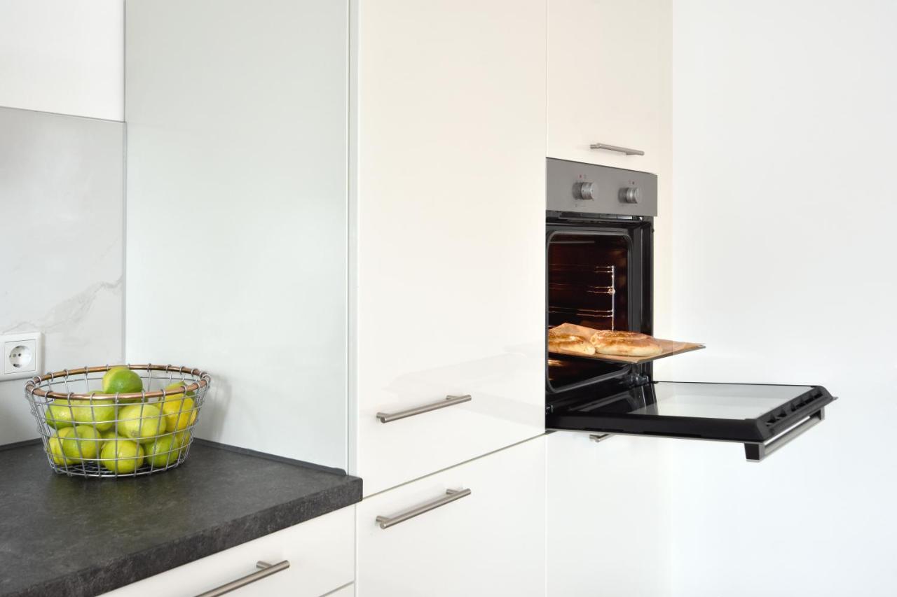 Apartment Familienfreundliche Neubauwohnung Mit Terrasse *