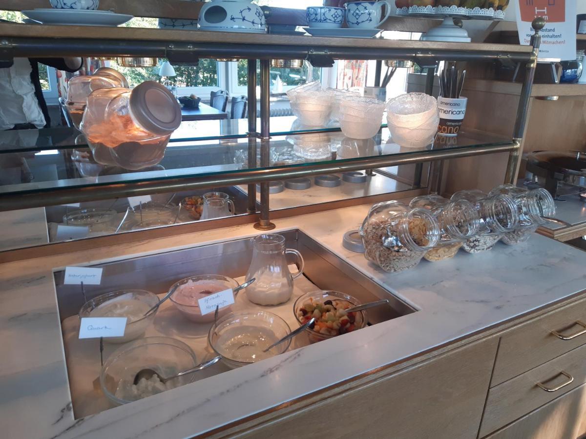 Acomodação com café da manhã  Haus Seeblick 2*
