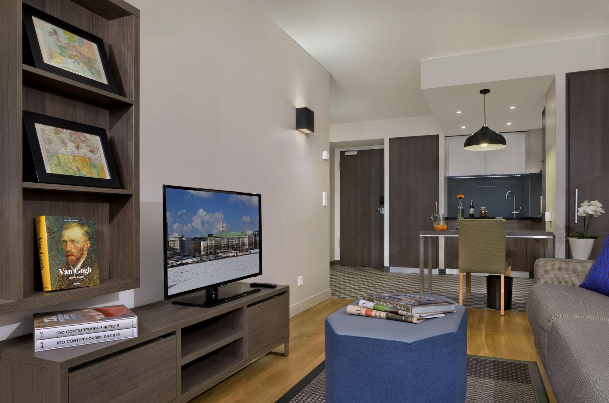 Aparthotel Citadines Michel 4*