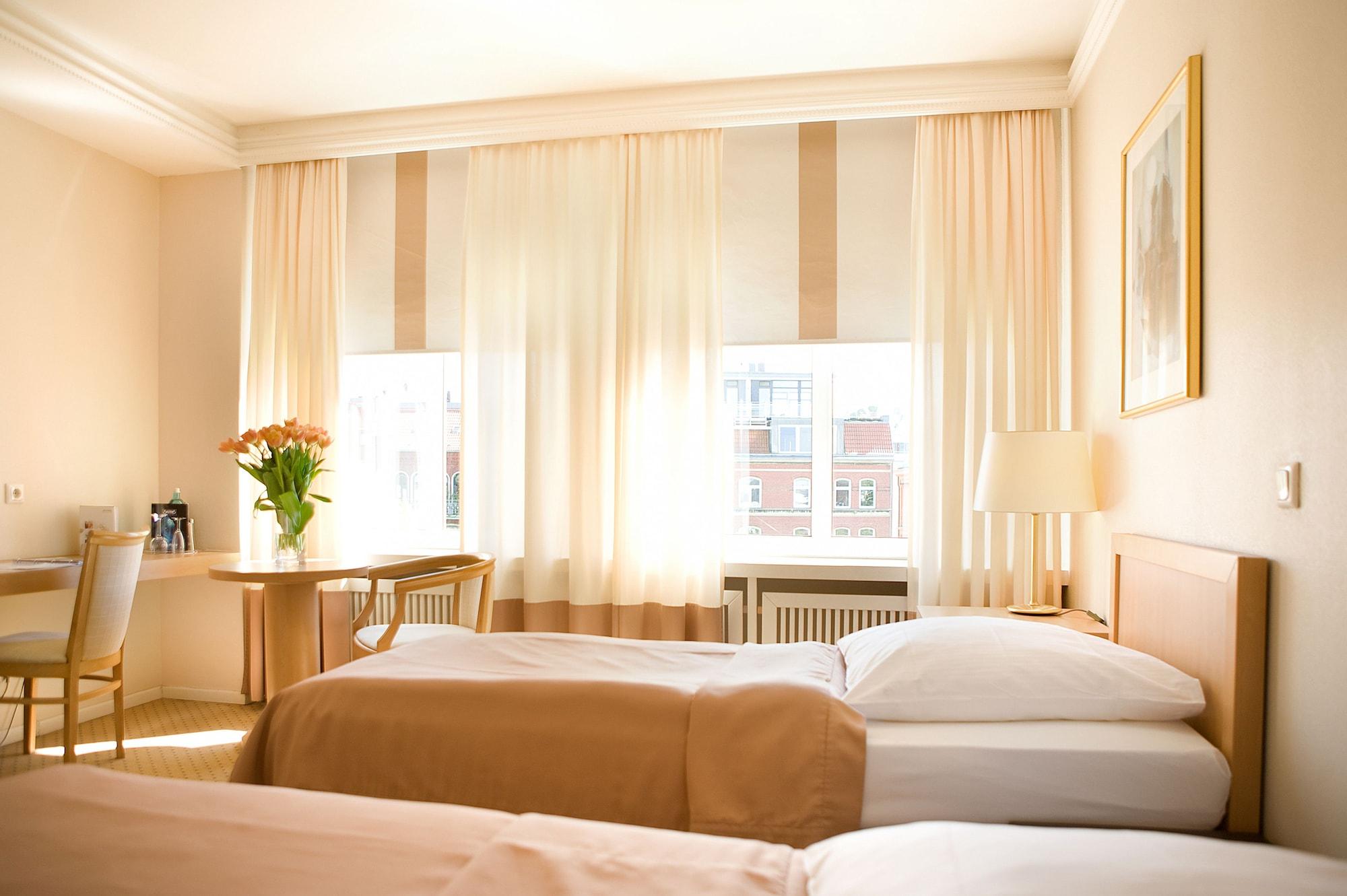 Relexa Bellevue An Der Alster Hotel 3*