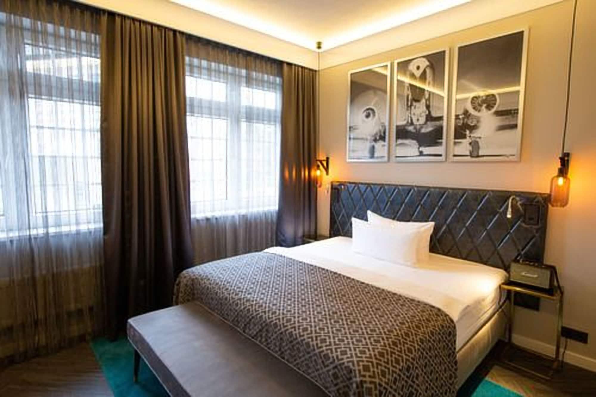 Boutique Poppenbütteler Hof Hotel 4*