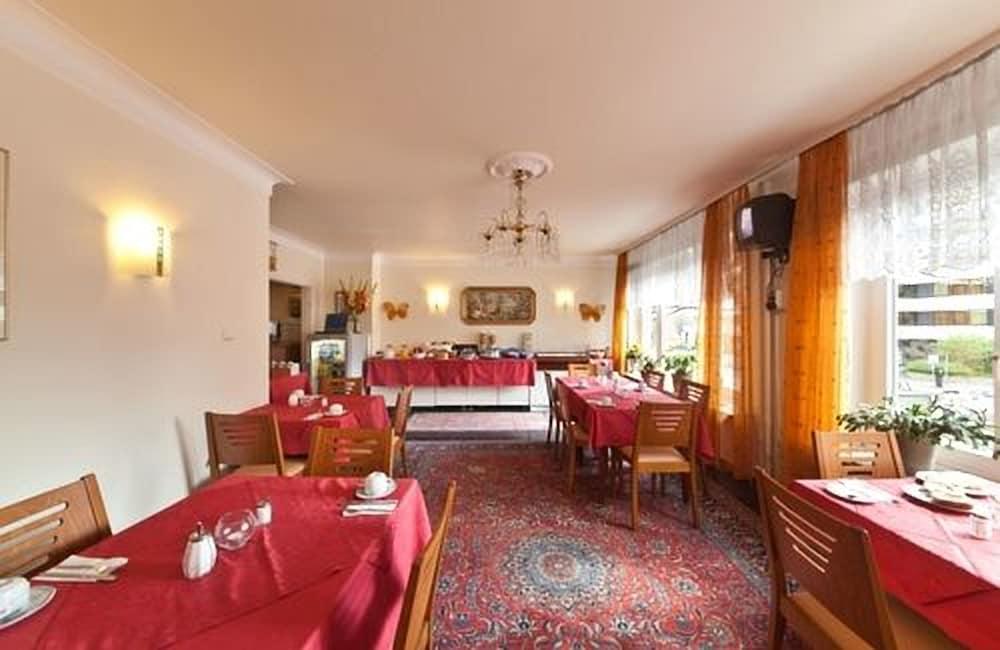 Wikinger Hof 3*