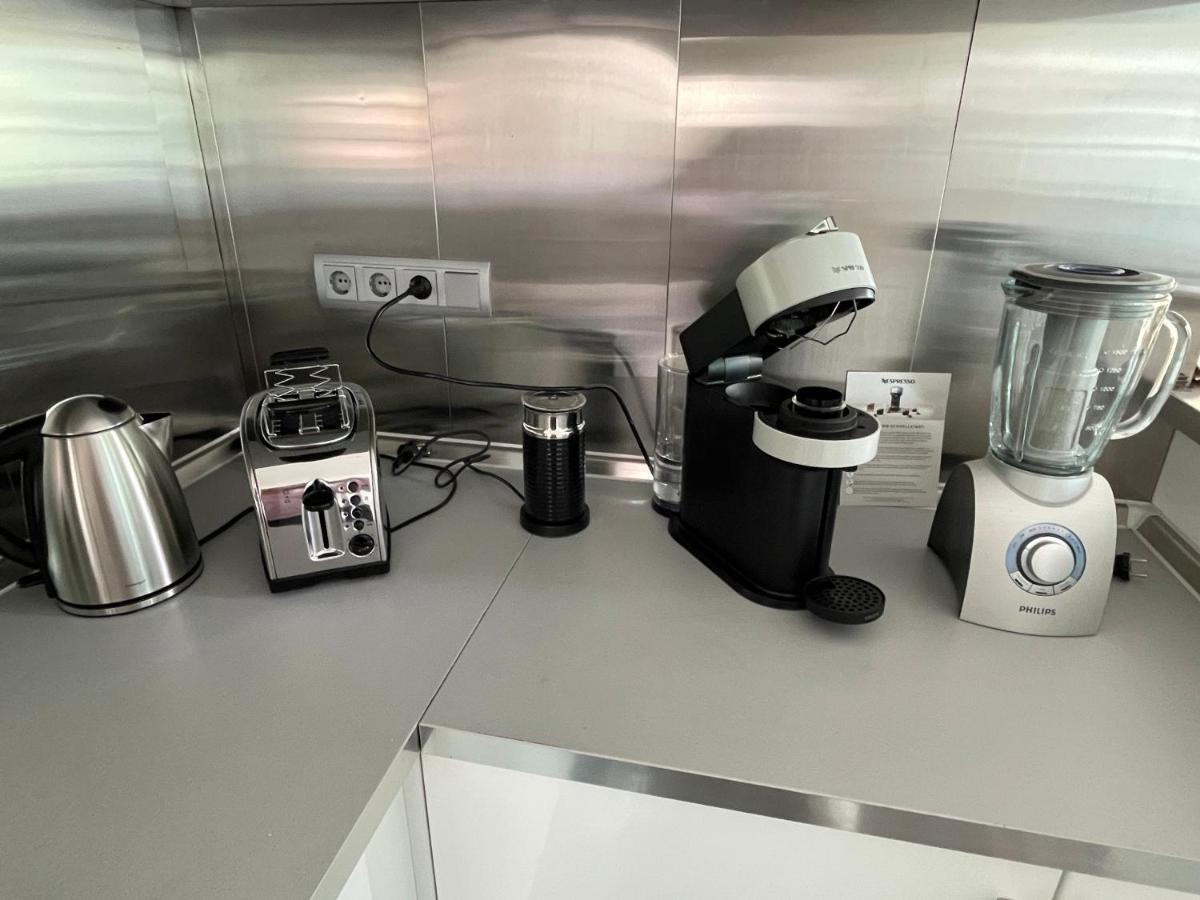 Apartamento Airport Fuer 4 - Smart Tv - Kueche - Echarger *