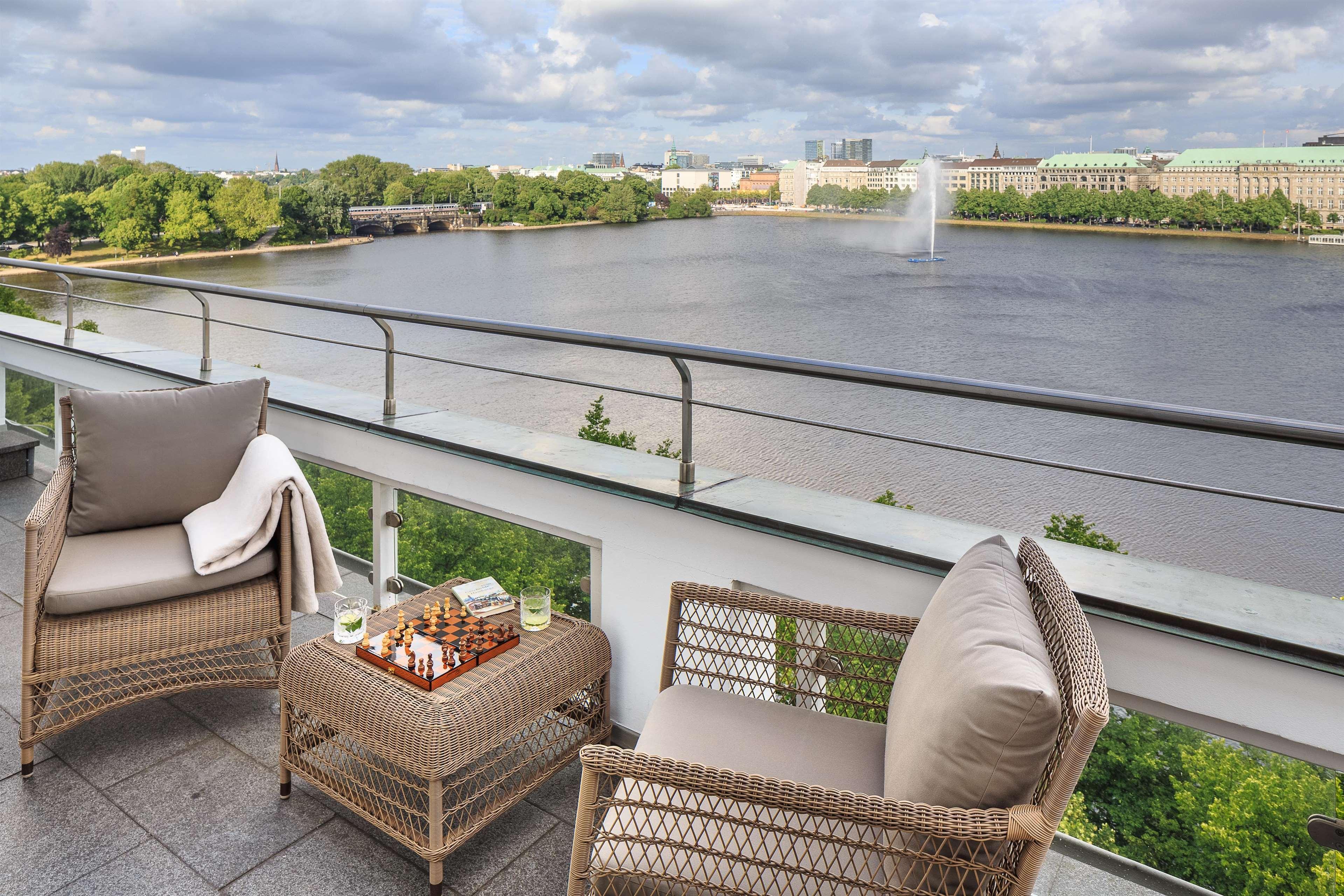 Fairmont Vier Jahreszeiten Hotel Hamburg