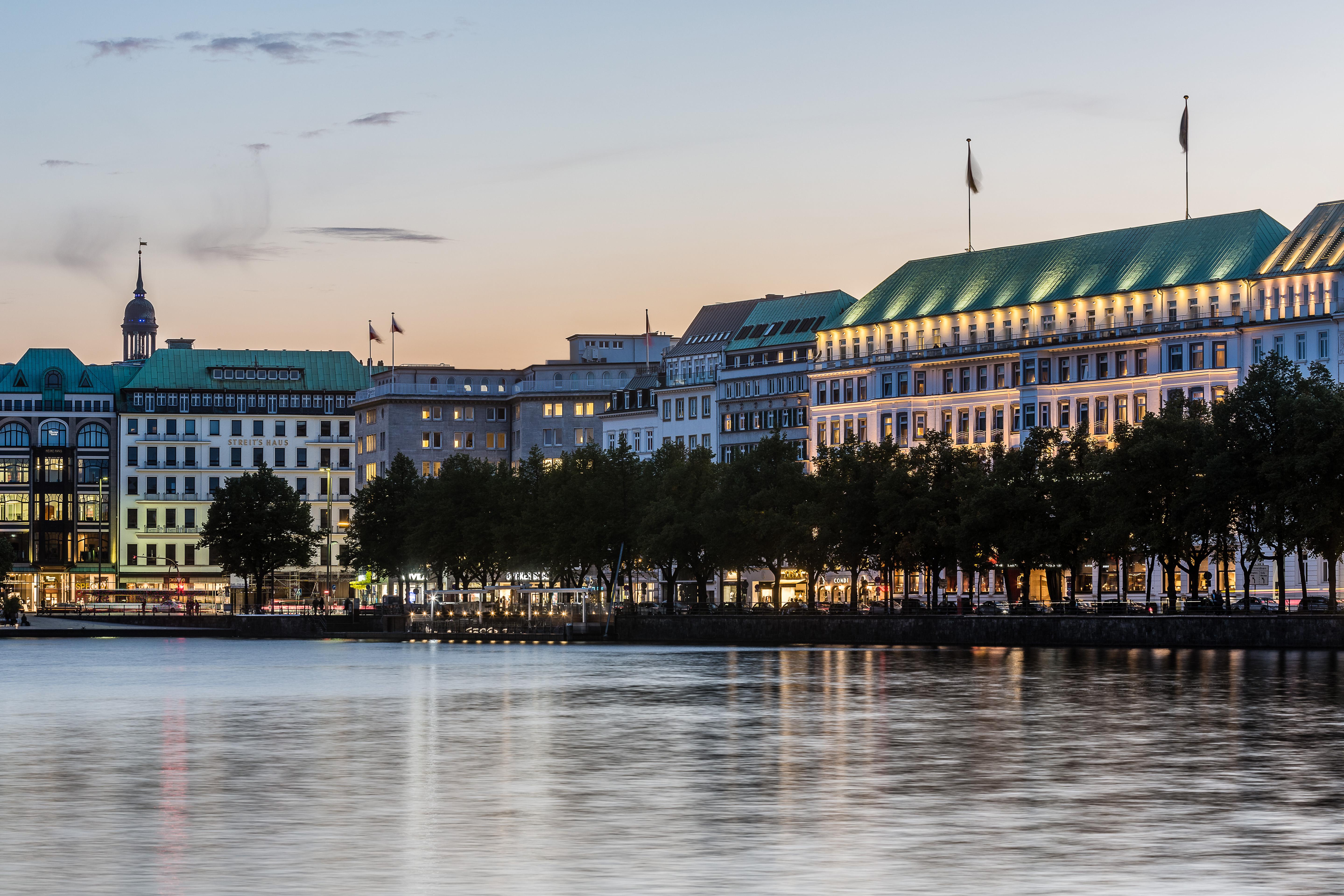 Fairmont Vier Jahreszeiten
