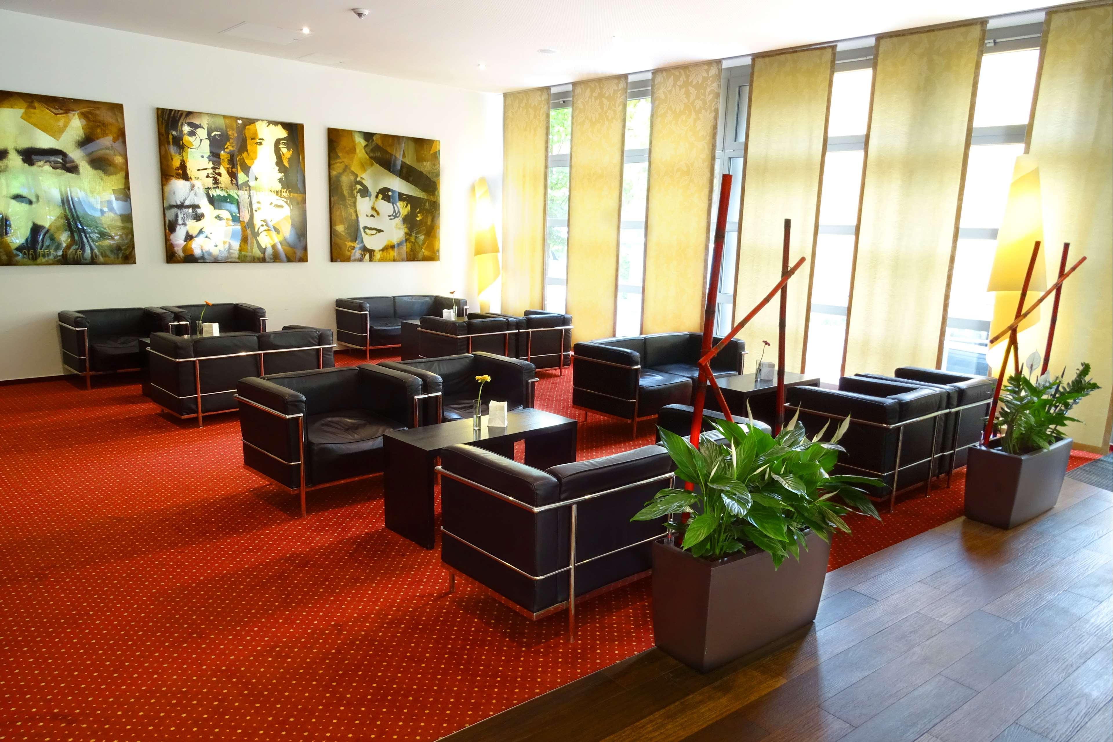 Western Plaza 4*