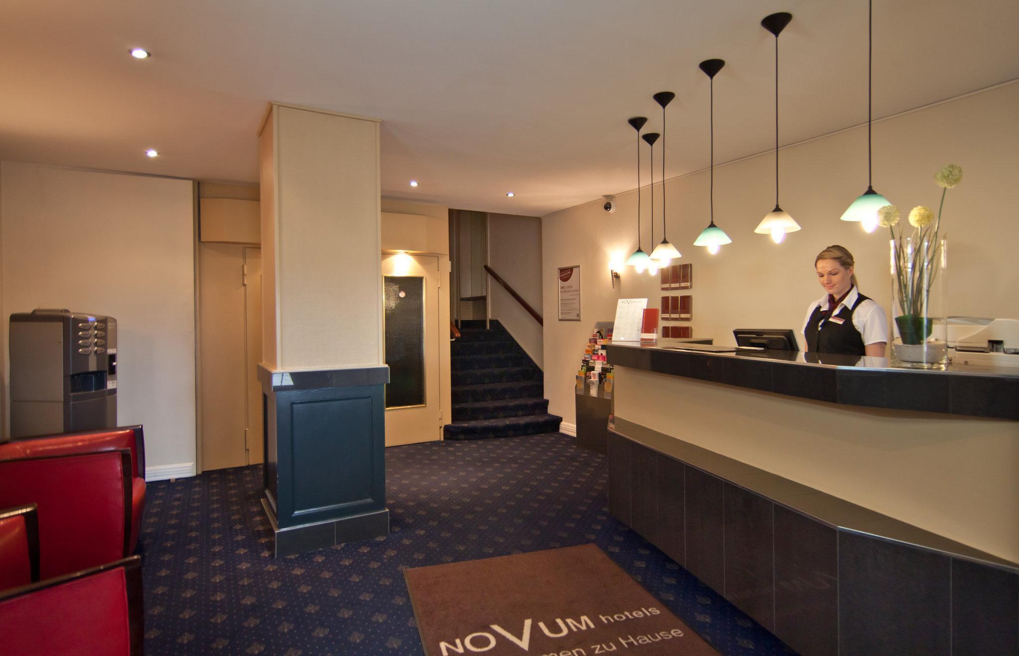 Continental Hauptbahnhof Hotel 3*