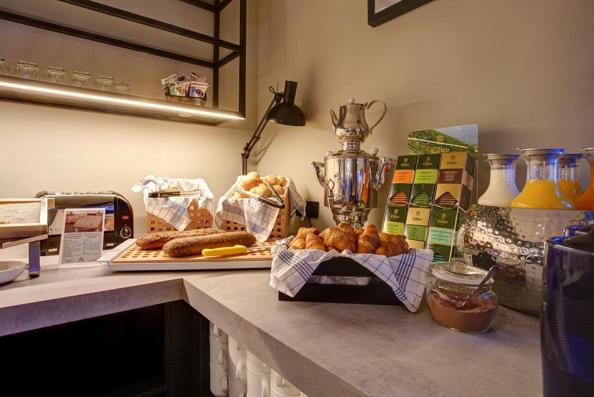 Boutique 125 Airport By Ina Hotel