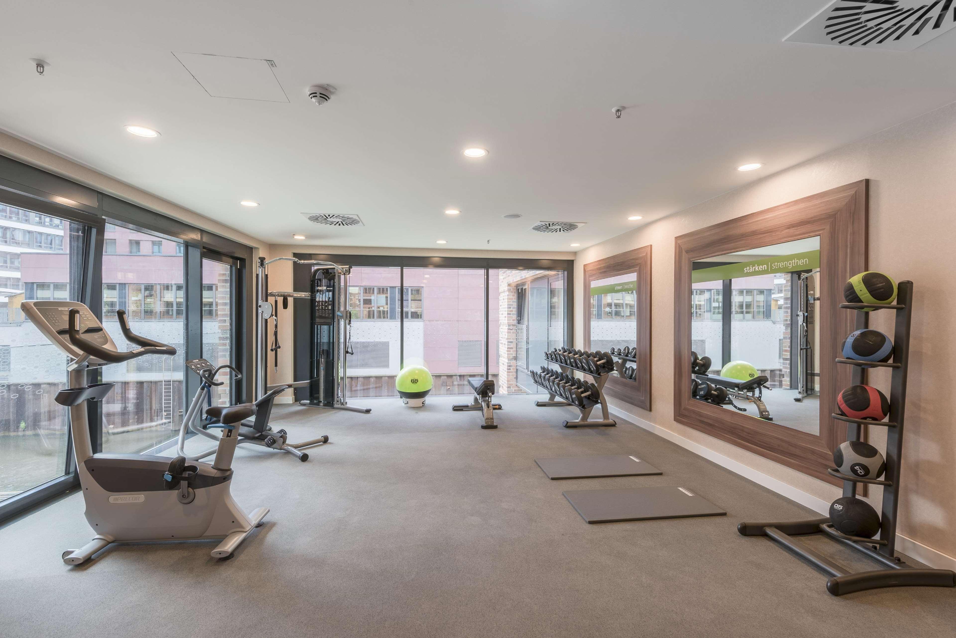 Hampton By Hilton Centre Hotel 3*